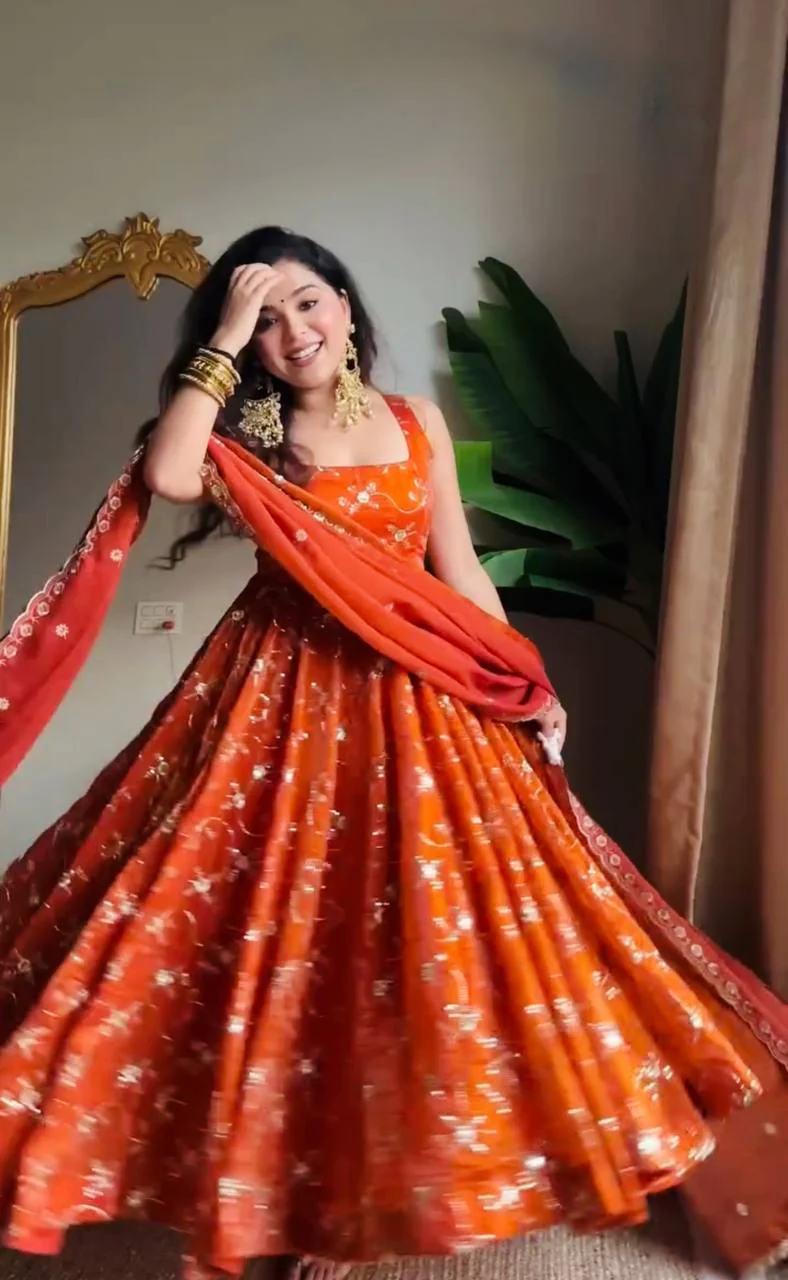 Masoom-TD Heavy Fendy Silk Designer Anarkali with Thread and Sequin Work - Image 4