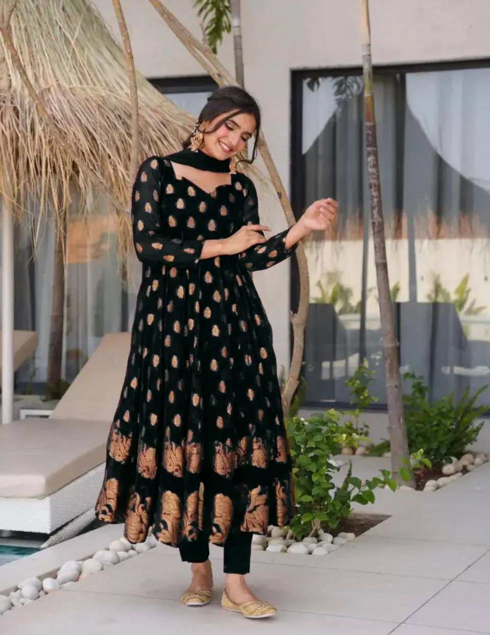 Aachal-VL- Heavy Faux Georgette Top bottom set - Image 9